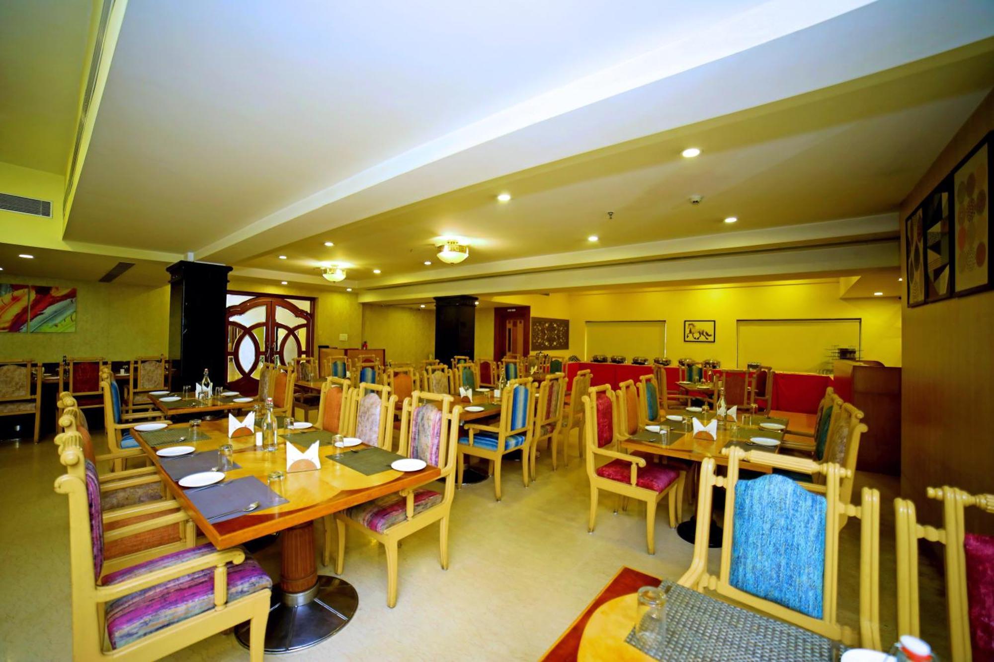 Raj Park- Hill View Hotel Tirupati Exterior photo